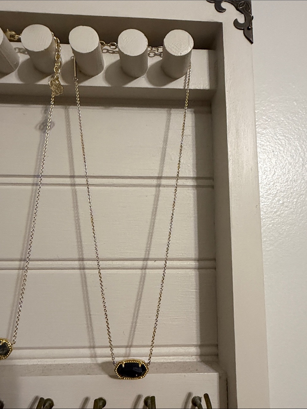 Kendra Scott Pendent Necklace